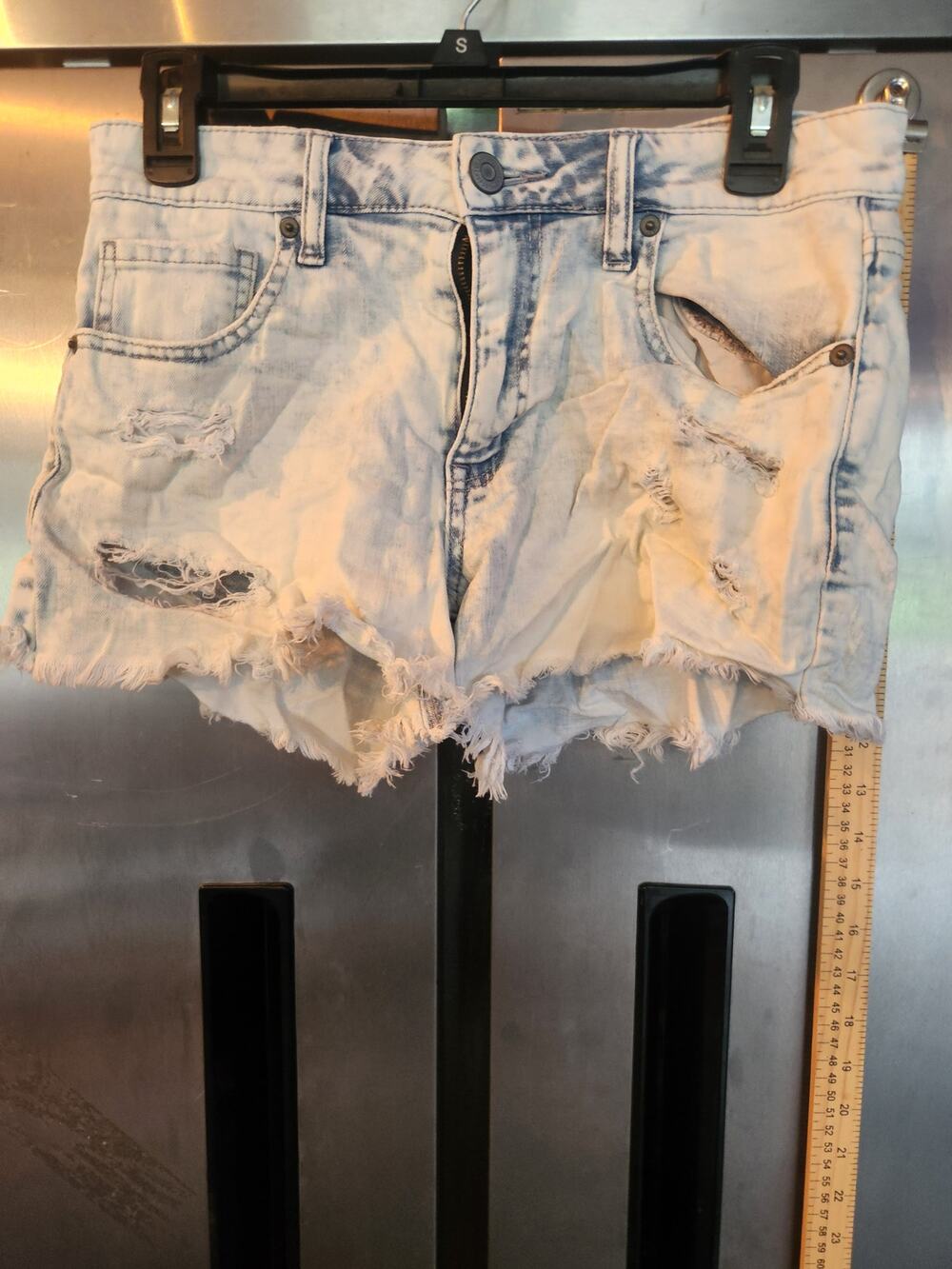 Aeropostale Women's Size 6 High Waisted Midi Shorts Bleach Wash Distressed